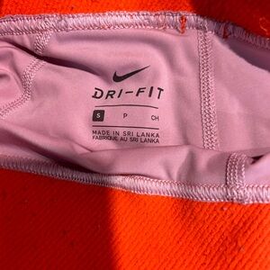 Pink Nike pro